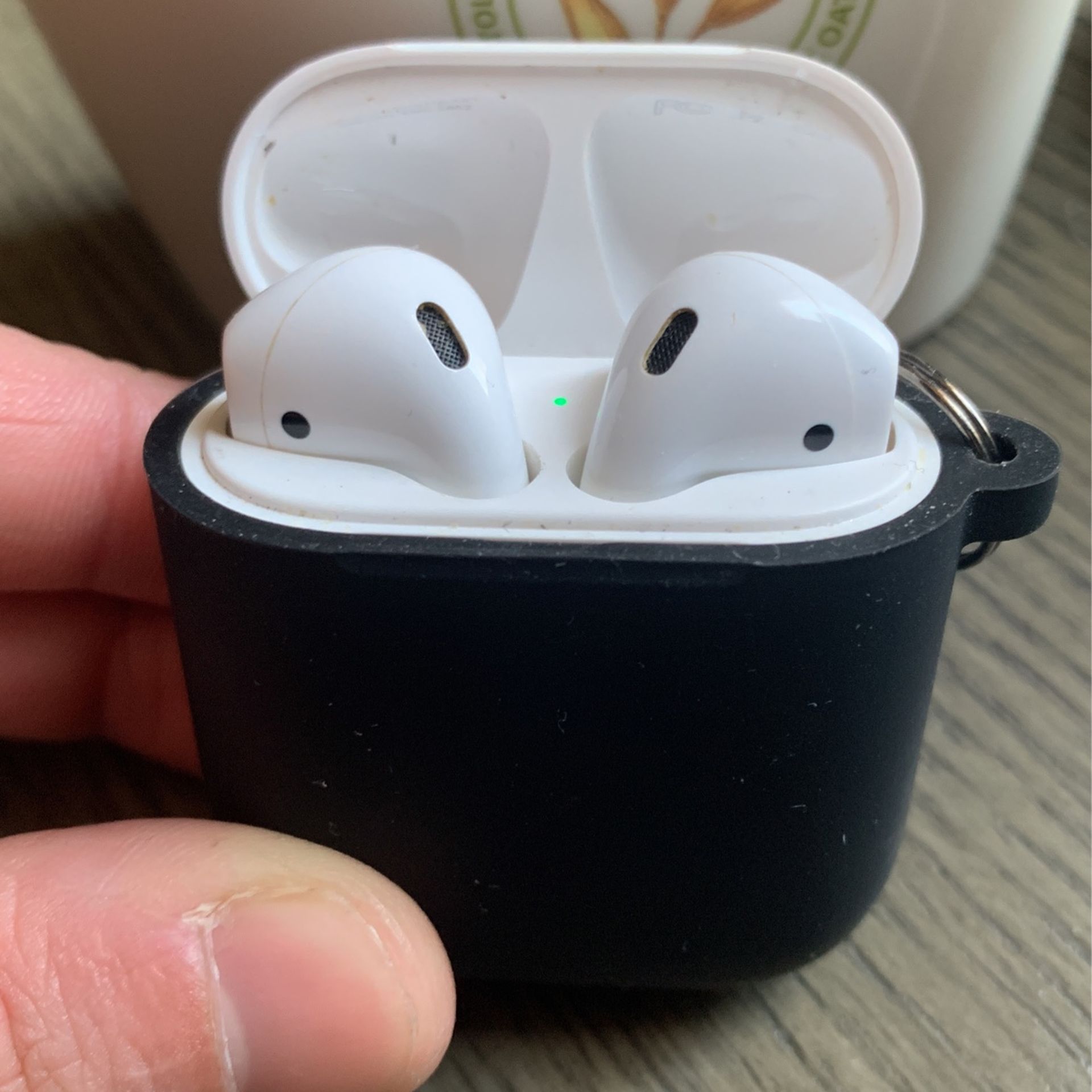 AirPods
