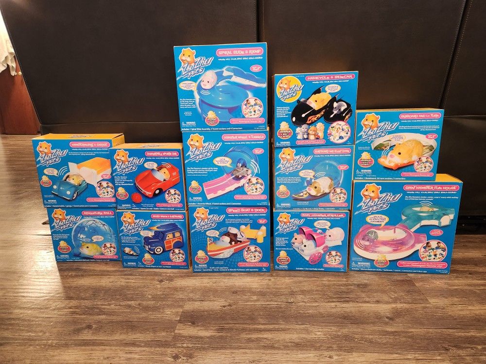 Huge Zhu Zhu Play Set