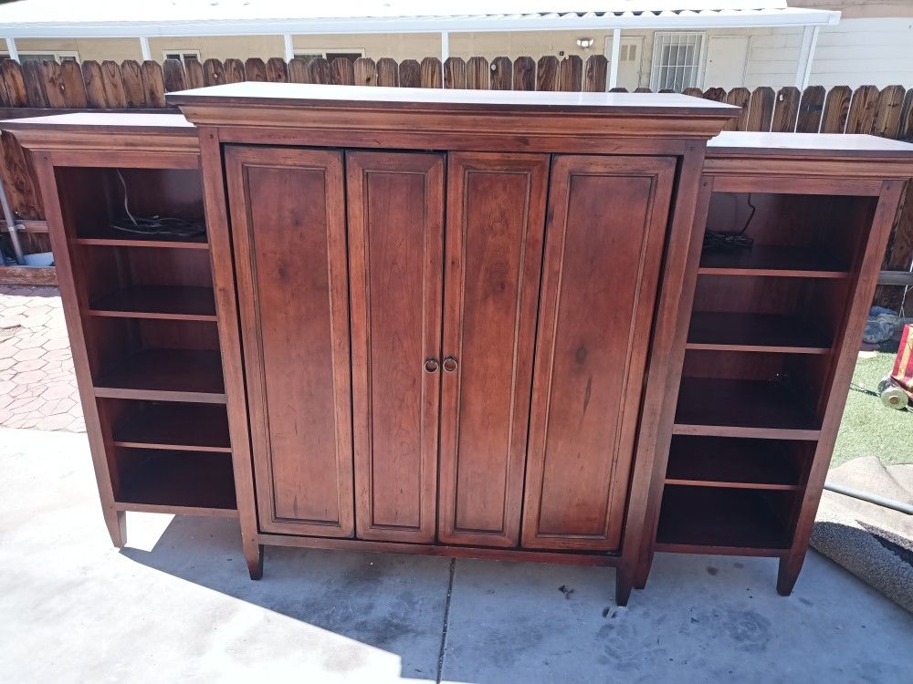 Cabinet With Bookshelves