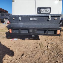 Tow Basket With 48" Lock Box