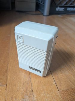 Motion Sensor Visitor Chime – old  style, works