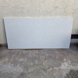 Quartz countertop - free