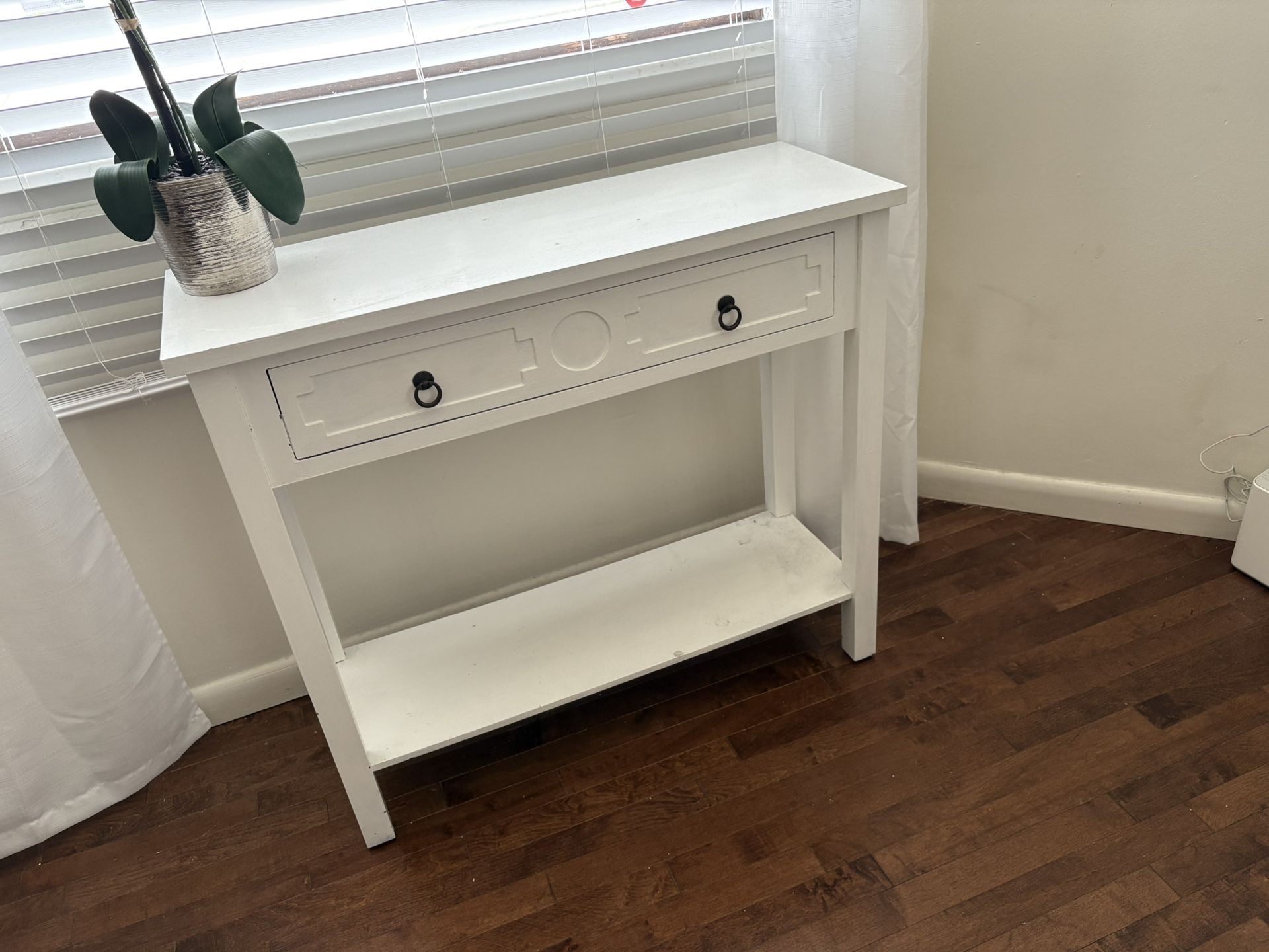Decor Table