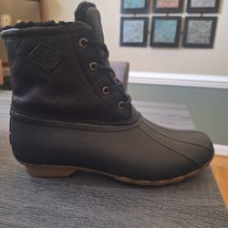 Sperry Leather Duck Boots Size 8.5 Never Worn