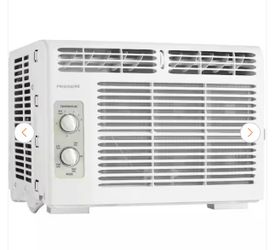 Frigidaire 5,000 BTU Window Air Conditioner Cools 150 sq. ft. with Mechanical Controls in White 115V