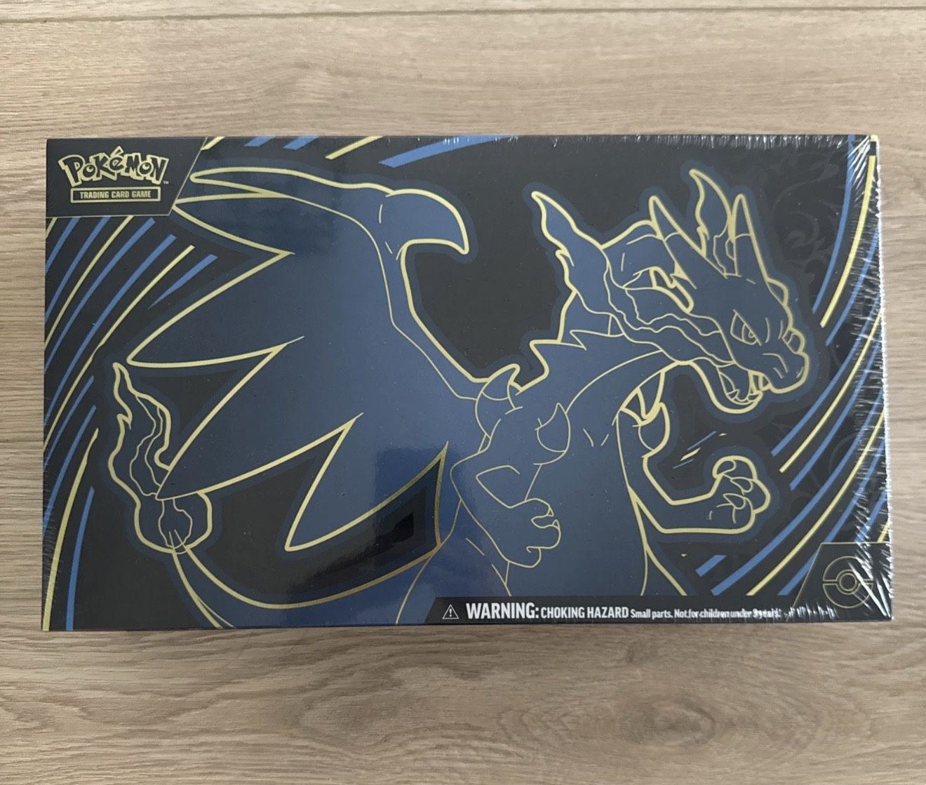 Pokemon Mega Charizard Ex Ultra Premium Collection
