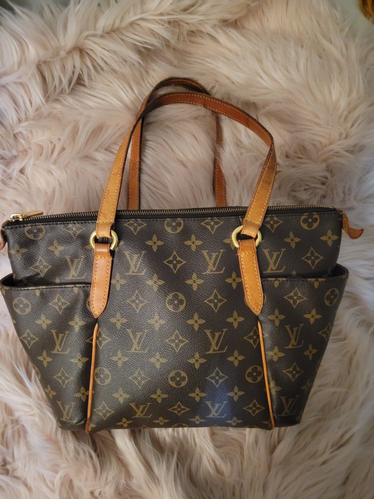 Louis Vuitton, Bags, Louis Vuitton Authentic Used Date Code Inside