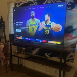 65” HISENSE ROKU TV W/ STAND