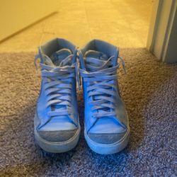 Baby Blue Blazers Vntg 77 Size 8 Men’s 9.5 Wmns 