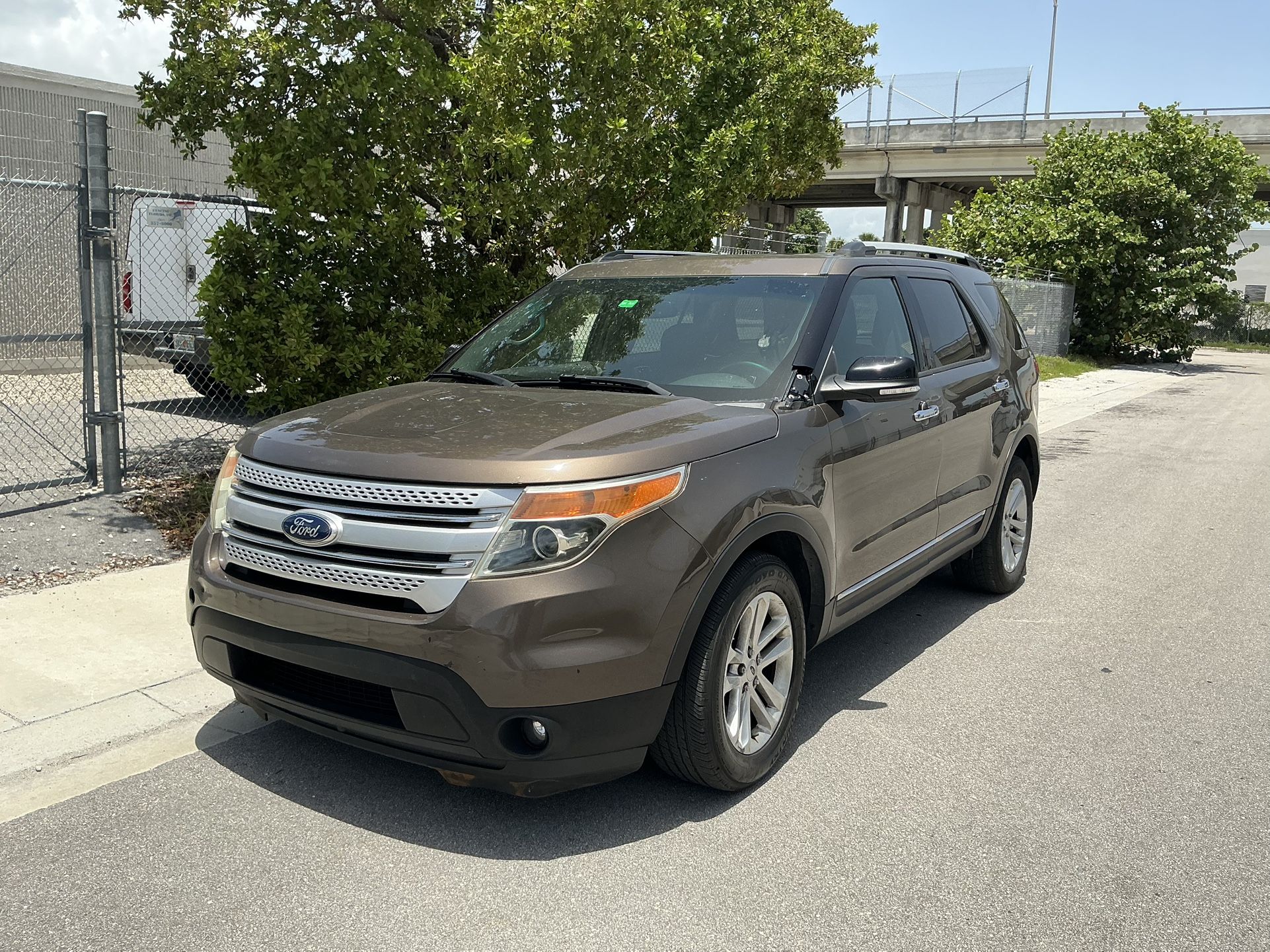 2015,FORD EXPLORER XLT