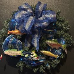 Fisherman's Wreath Lights Up: 60 OBO