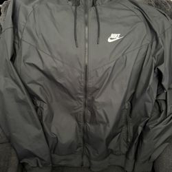 Nike Men's Sportswear Windrunner Hooded Jacket