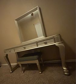 Makeup Vanity