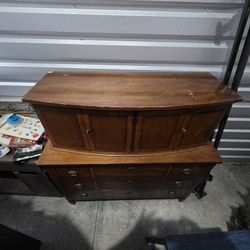 Dresser