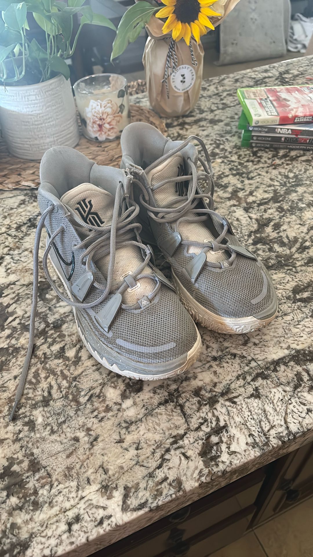 Kyrie Basketball Shoes