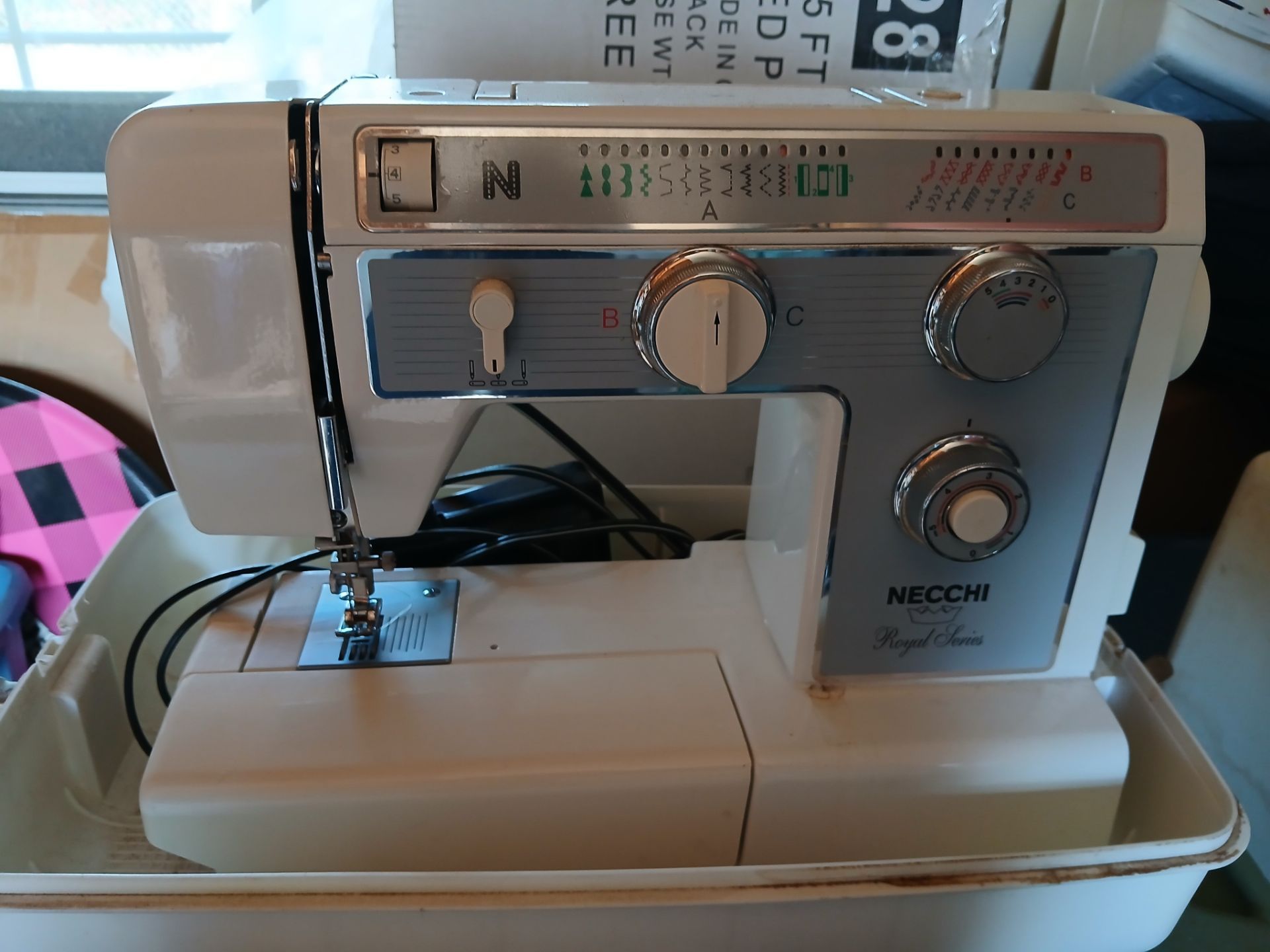 Sewing machine - Necchi 4795