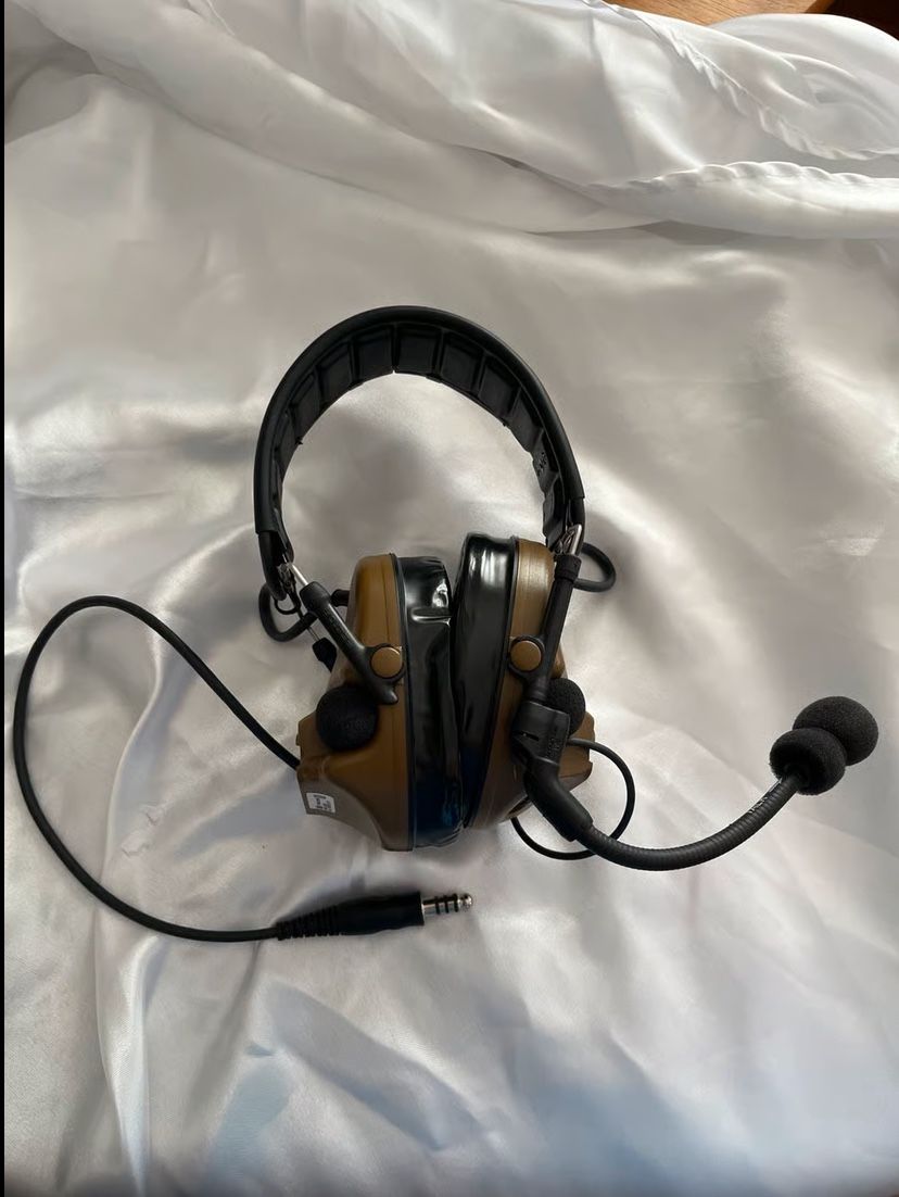 Peltor 3M Comtac V headset