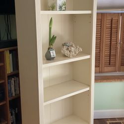 2 Bookshelves 