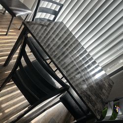 Dining room table 4 chairs