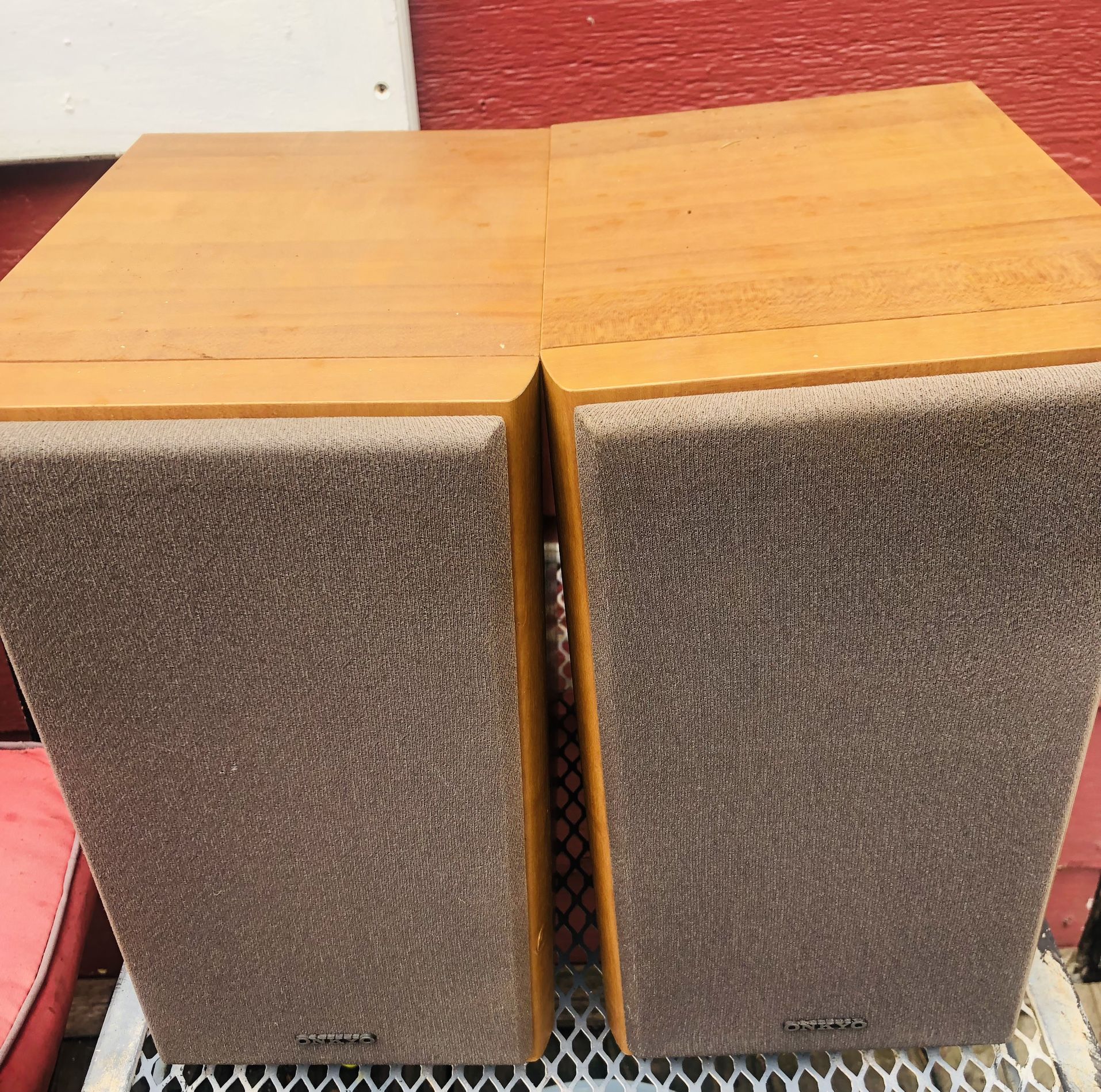 Onkyo Speakers Excellent Working Condition