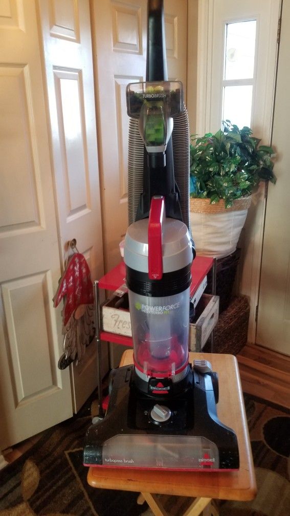 Bissell vacuum 