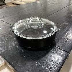 Black ceramic bowl with lid