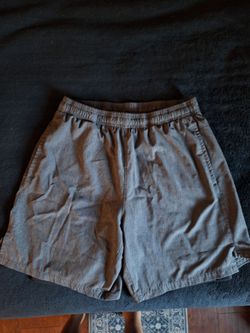 Grey shorts