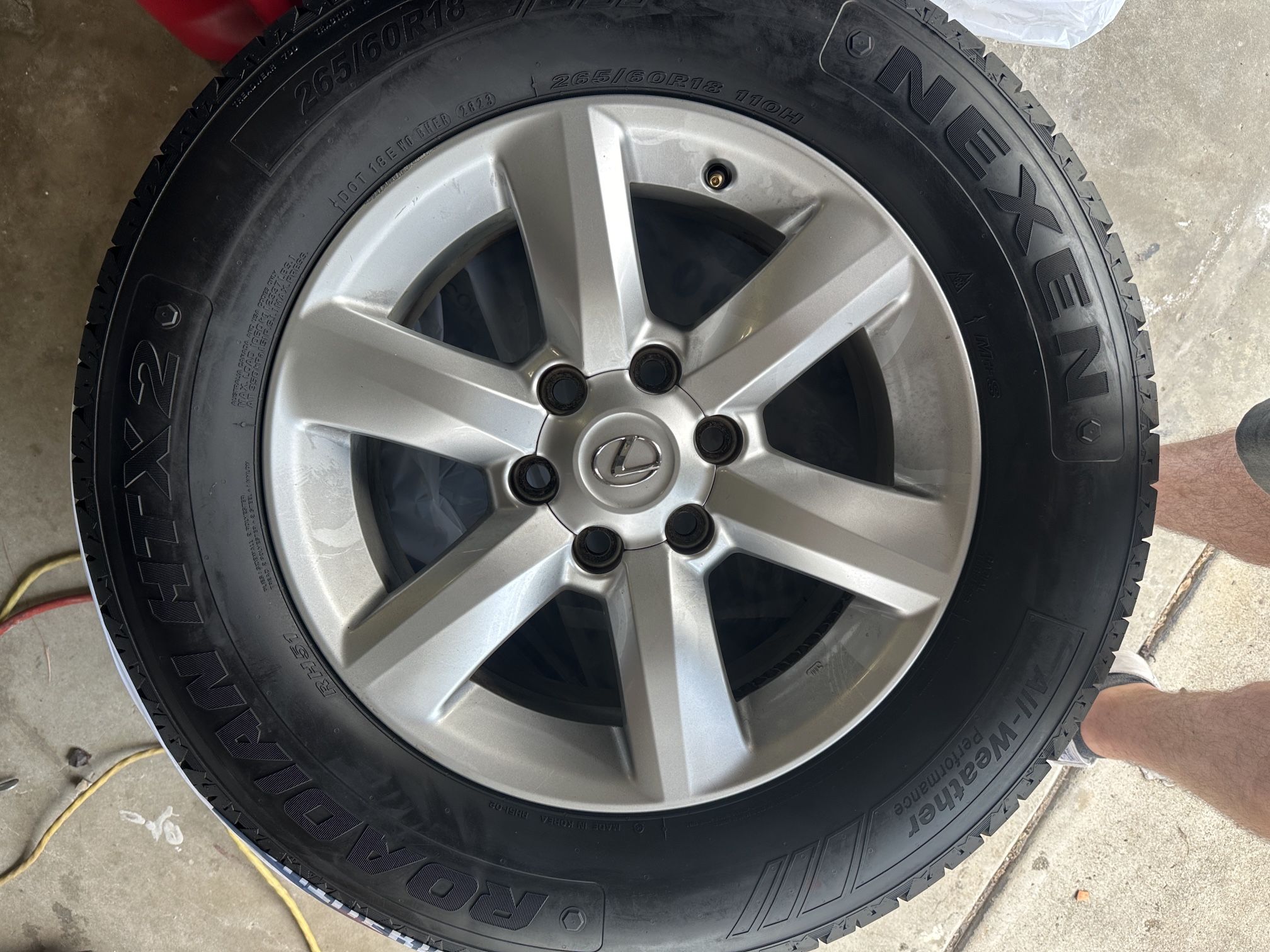 OEM Lexus gx460 Wheels And Tires 6x5.5 265/60/18