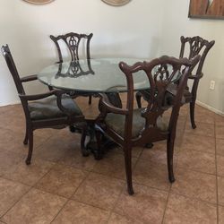 Gorgeous Dinning Table 