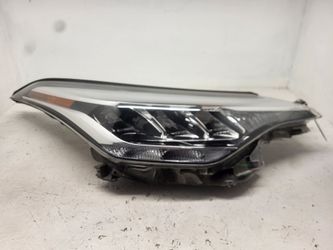 Toyota C-HR passenger side headlight