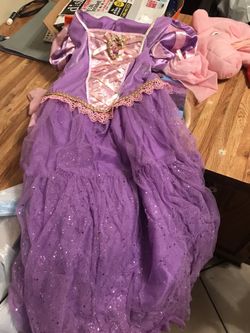 Rapuzel costume size 4-6 I have 2