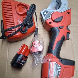 Mikwaukee Pvc Cutter