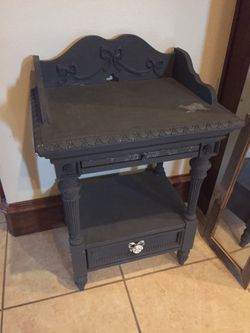 Princess night stand
