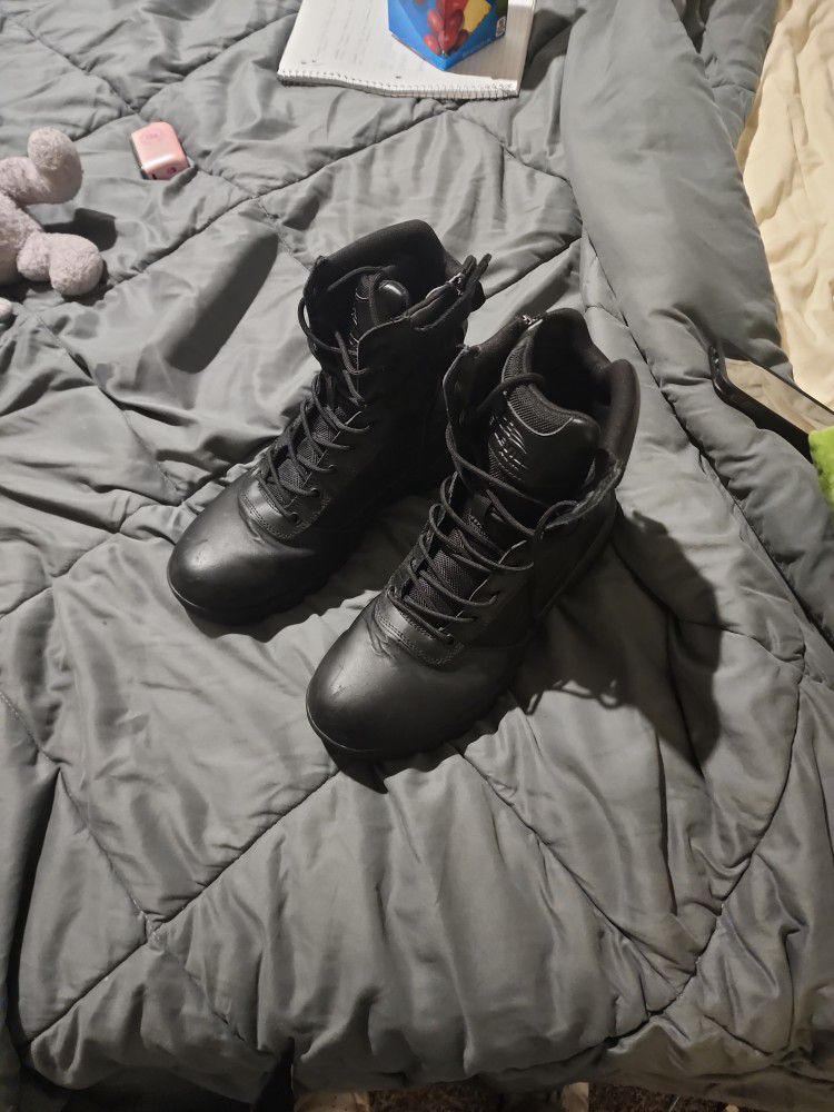 Combat/Work Boots (non-slip)
