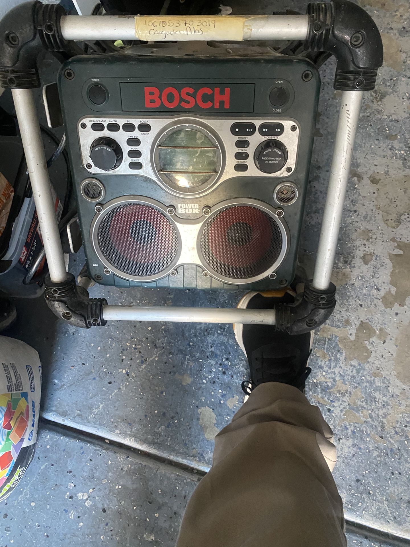 Radio. 80