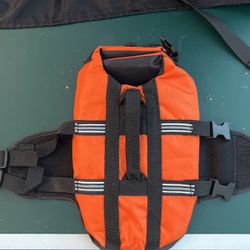 Dog flotation vest/life jacket