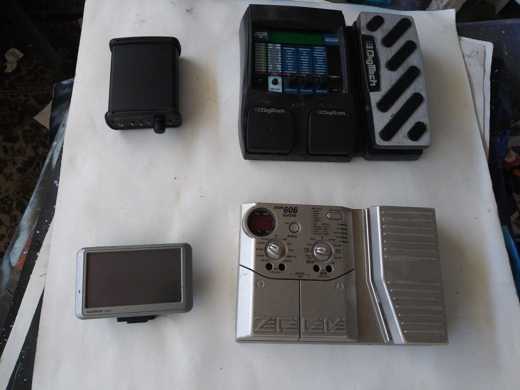 Lot of electeonics