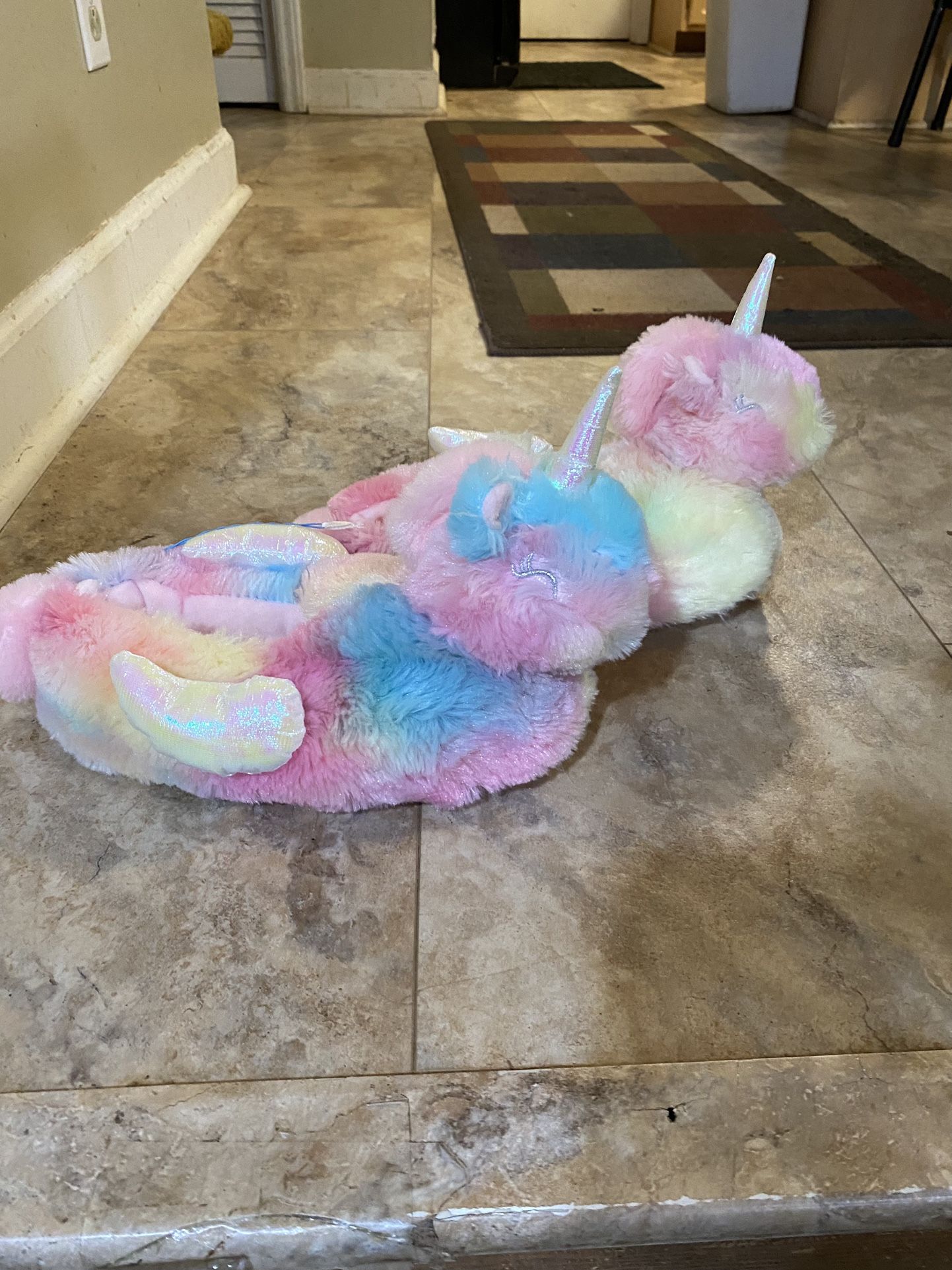 Unicorn Indoor Slide On Slippers, Girls, Size 5/6 (New).