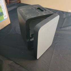 Frigidaire Small Thermoelectric Portable Mini Fridge