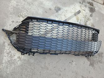Toyota corolla hatchback grille oem
