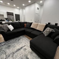 2pc Sectional Couch