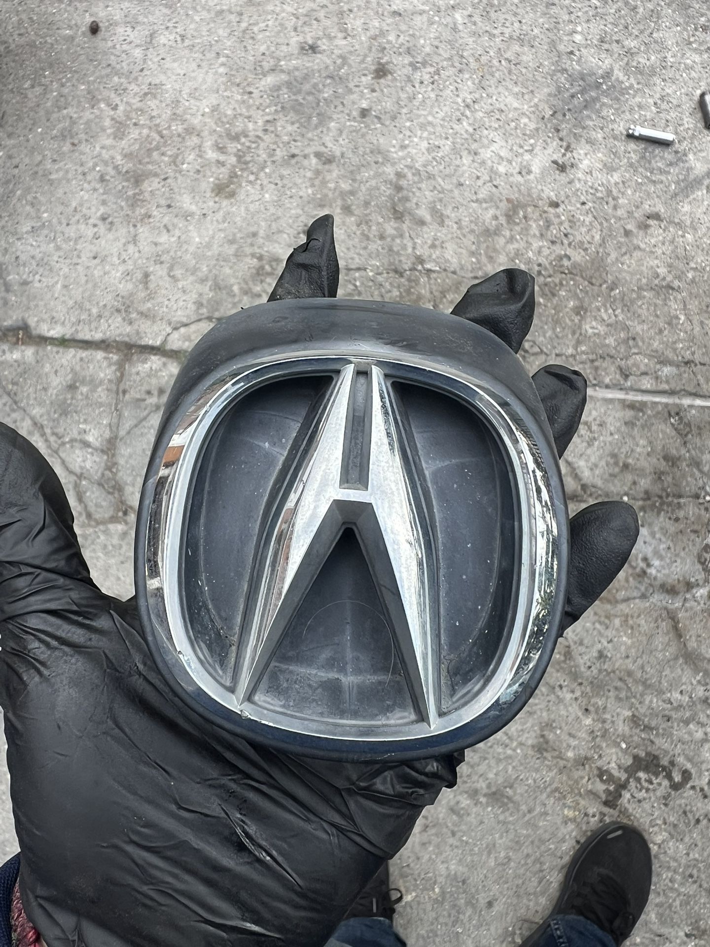 New Genuine Acura RSX Grill Emblem Front (2002-2004