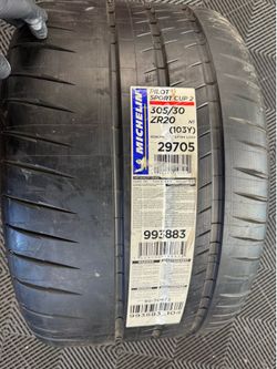 (1) 20” Michelin cup2 305/30/20 Porsche brand new tire
