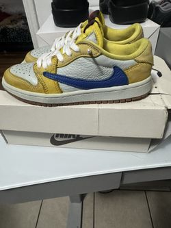 Jordan 1 Travis Scot