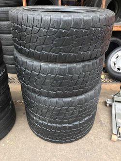 305/45/22 Nitto Terra