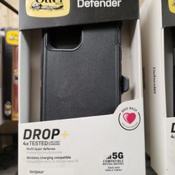 12 mini otterbox defender with Clip