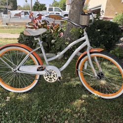 24’ Huffy Beach Cruiser Bike in great Shape 