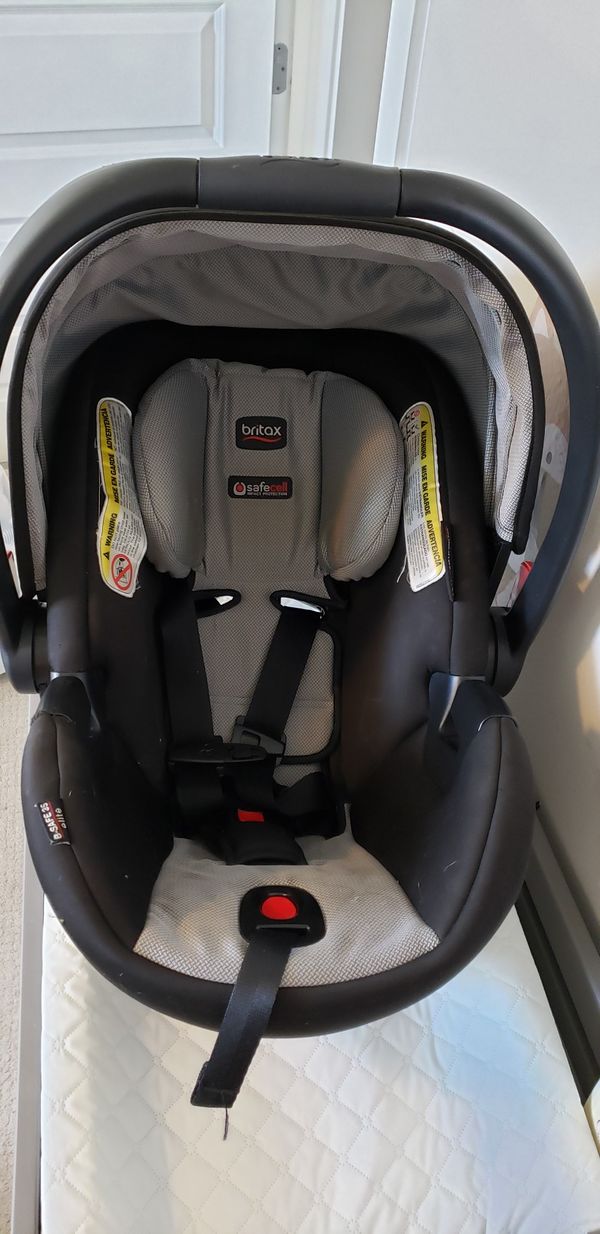Infant Car Seat set for Sale in Houston, TX - OfferUp