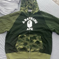 Like new Green/Camouflage XL Bape Hoodie 