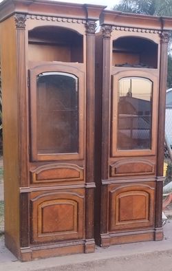  Entertainment Center